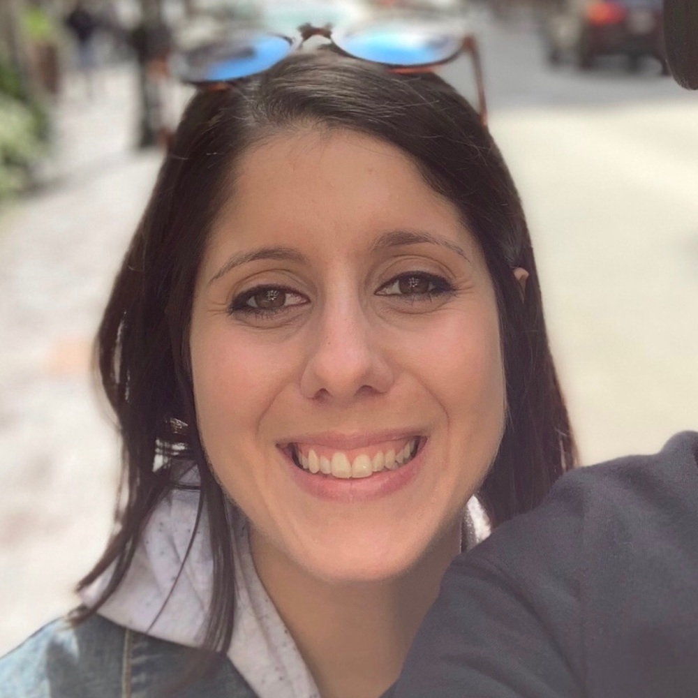 Meet your Posher, Danielle